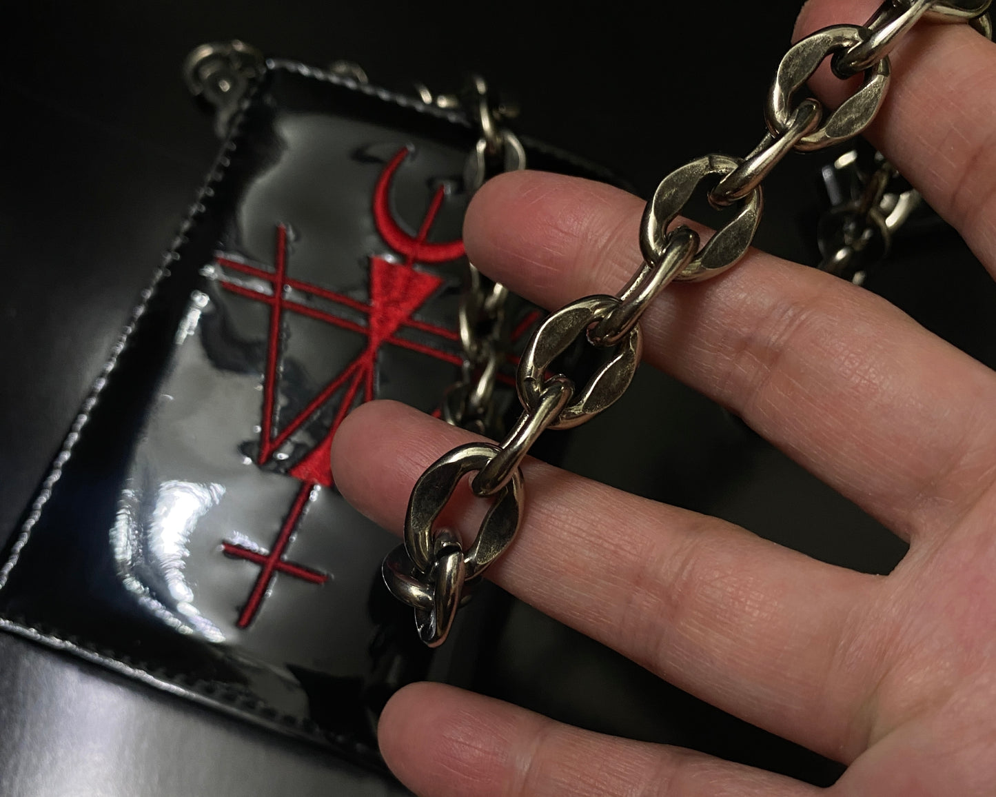 Widow Phantom Funds Trifold Wallet w/ Upgraded Heavy Duty Chain