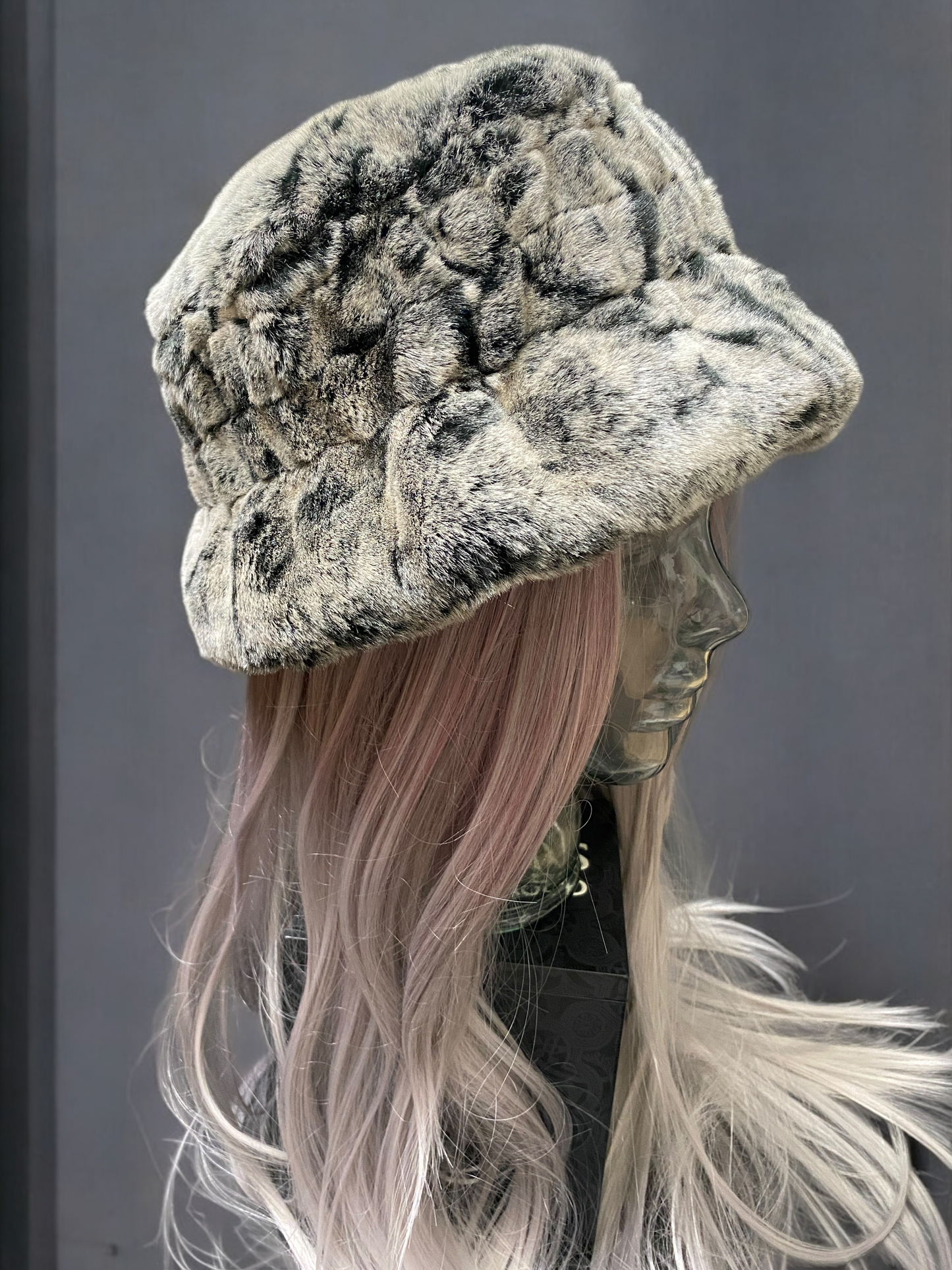 Vintage 90s-Y2K Plush Bucket Hat