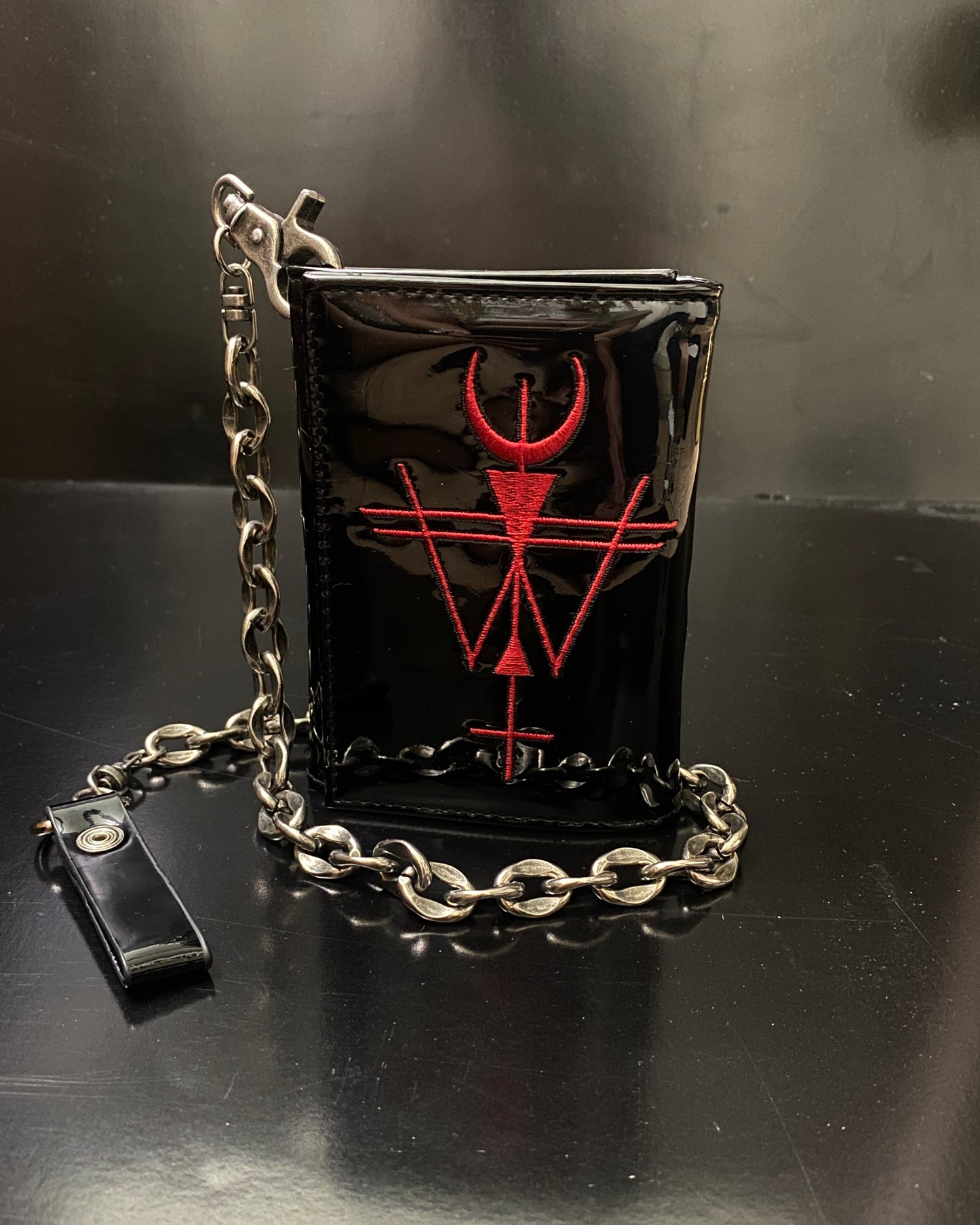 Widow Phantom Funds Trifold Wallet w/ Upgraded Heavy Duty Chain