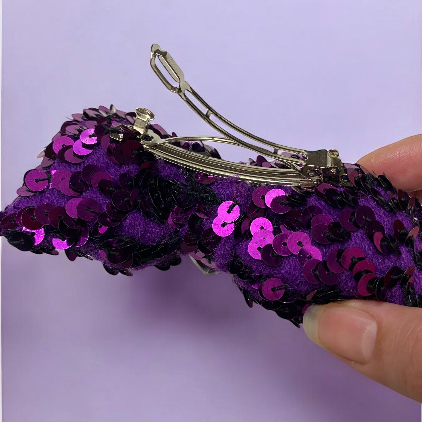 Handmade Dollie Sequin Bow Hairclip 💜