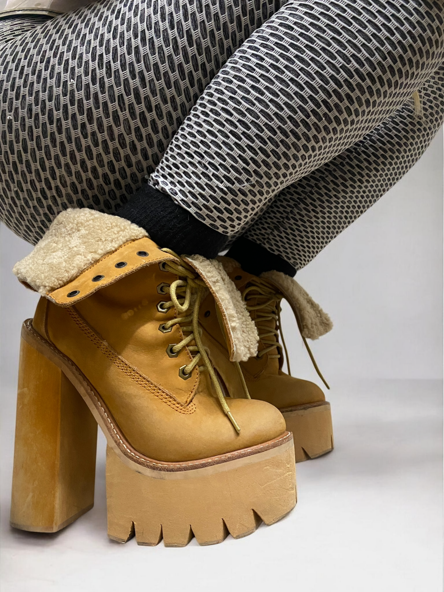 Vintage Jeffrey Campbell Tan In Charge Nubuck Leather Shearling Wood Platform Boots
