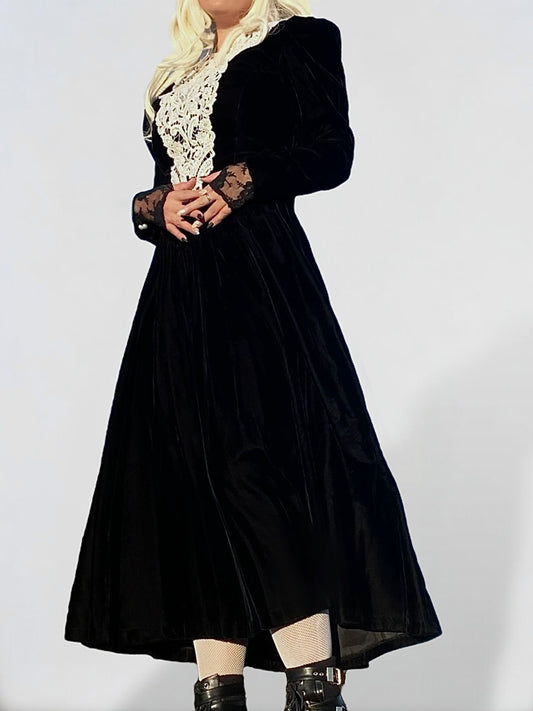 Vintage Jessica McClintock Black Velvet Embroidered Maxi Dress Prom Wedding Gown