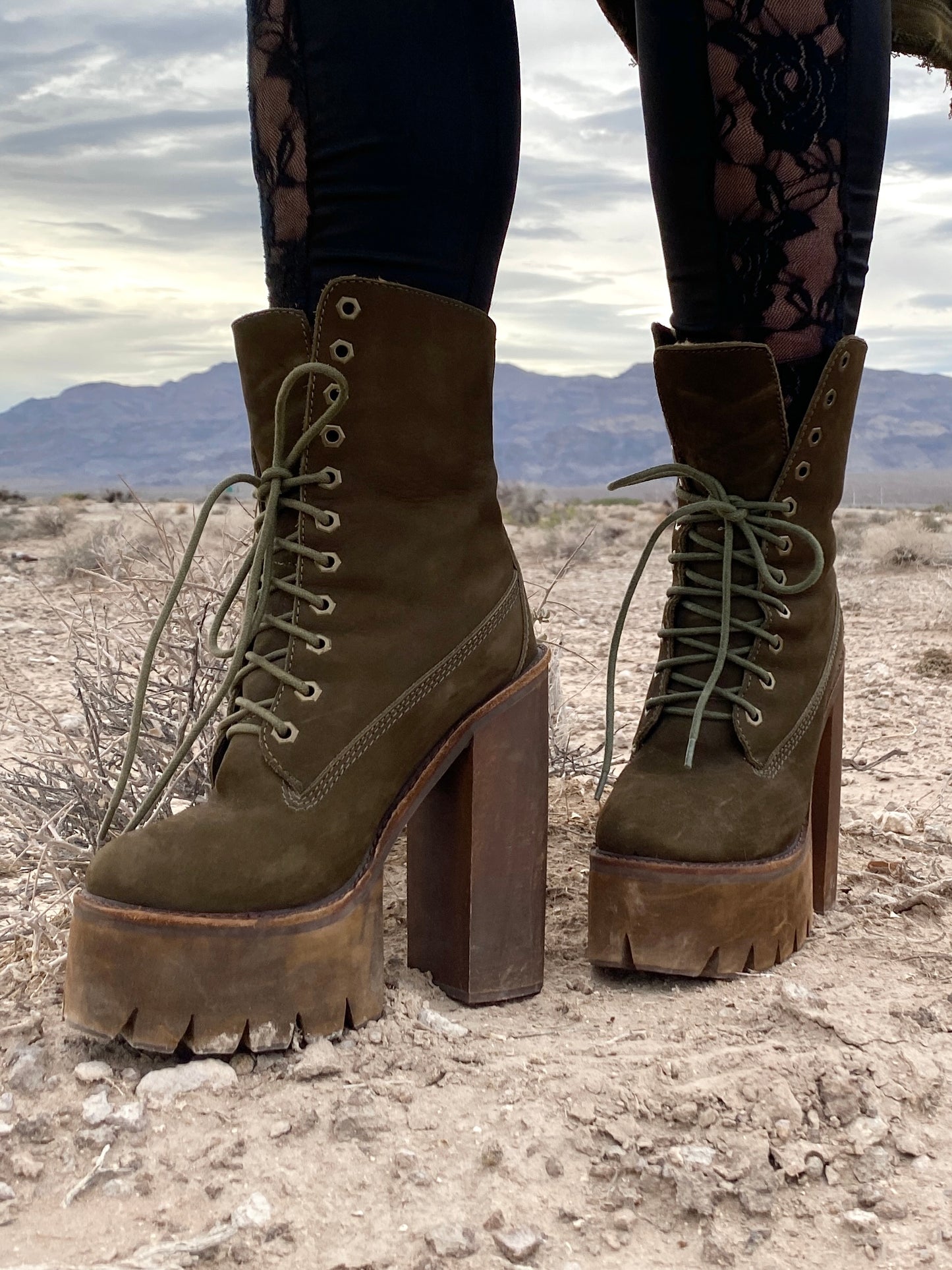 Vintage Jeffrey Campbell Olive Green Genuine Nubuck Leather Sherpa Wood Platform Boots